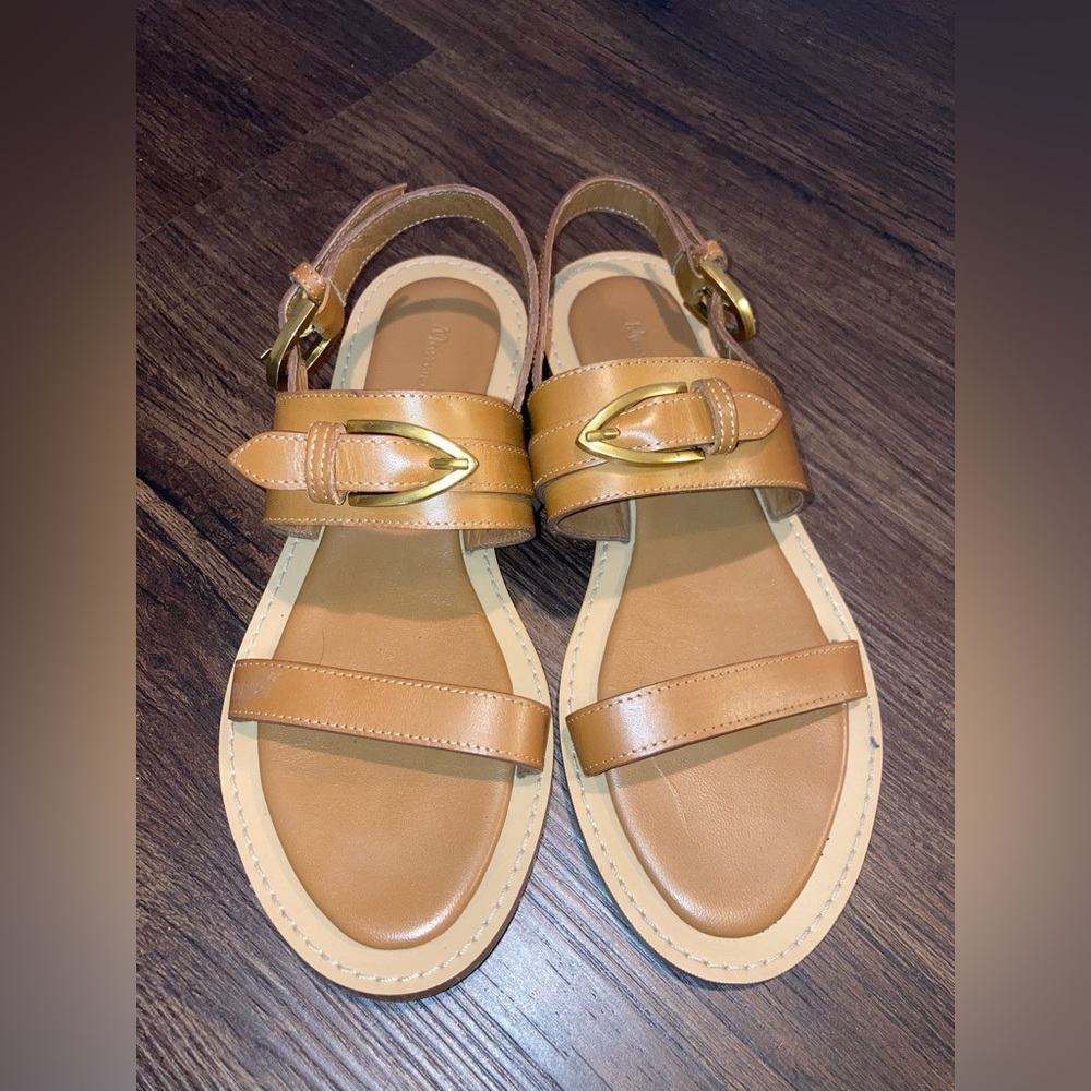 Massimo Dutti Tan Leather Buckle Sandals